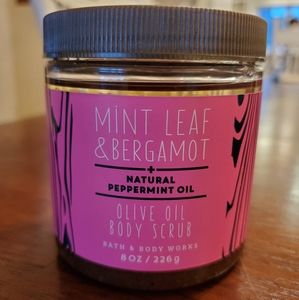 Mint Leaf and Bergamot Olive Oil Body Scrub